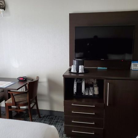 Best Western Hotel Brossard Exterior photo