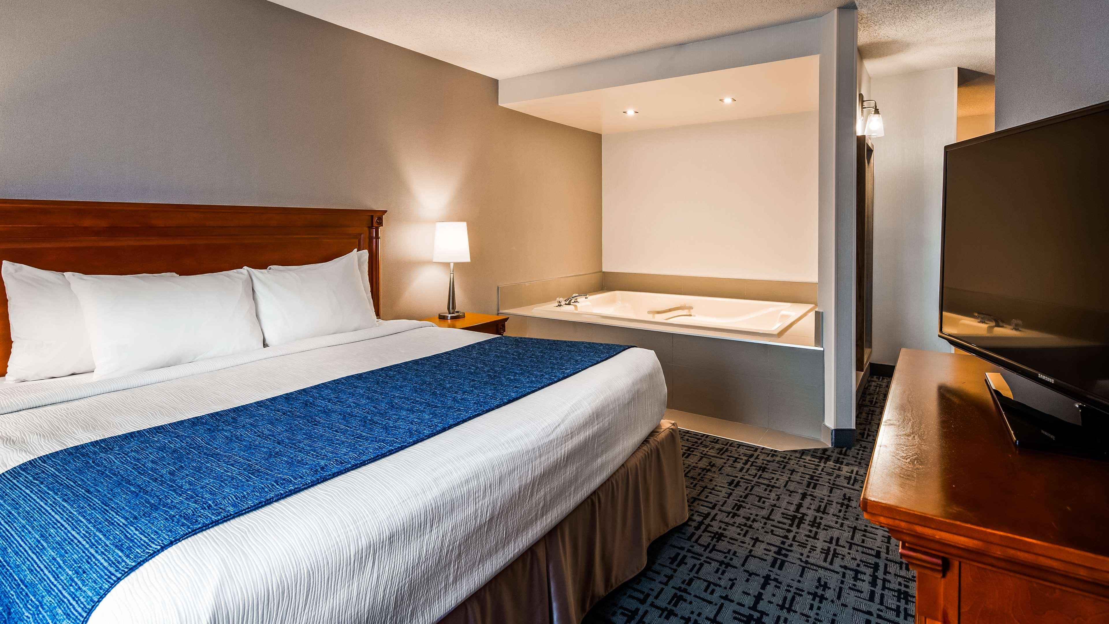 Best Western Hotel Brossard Exterior photo