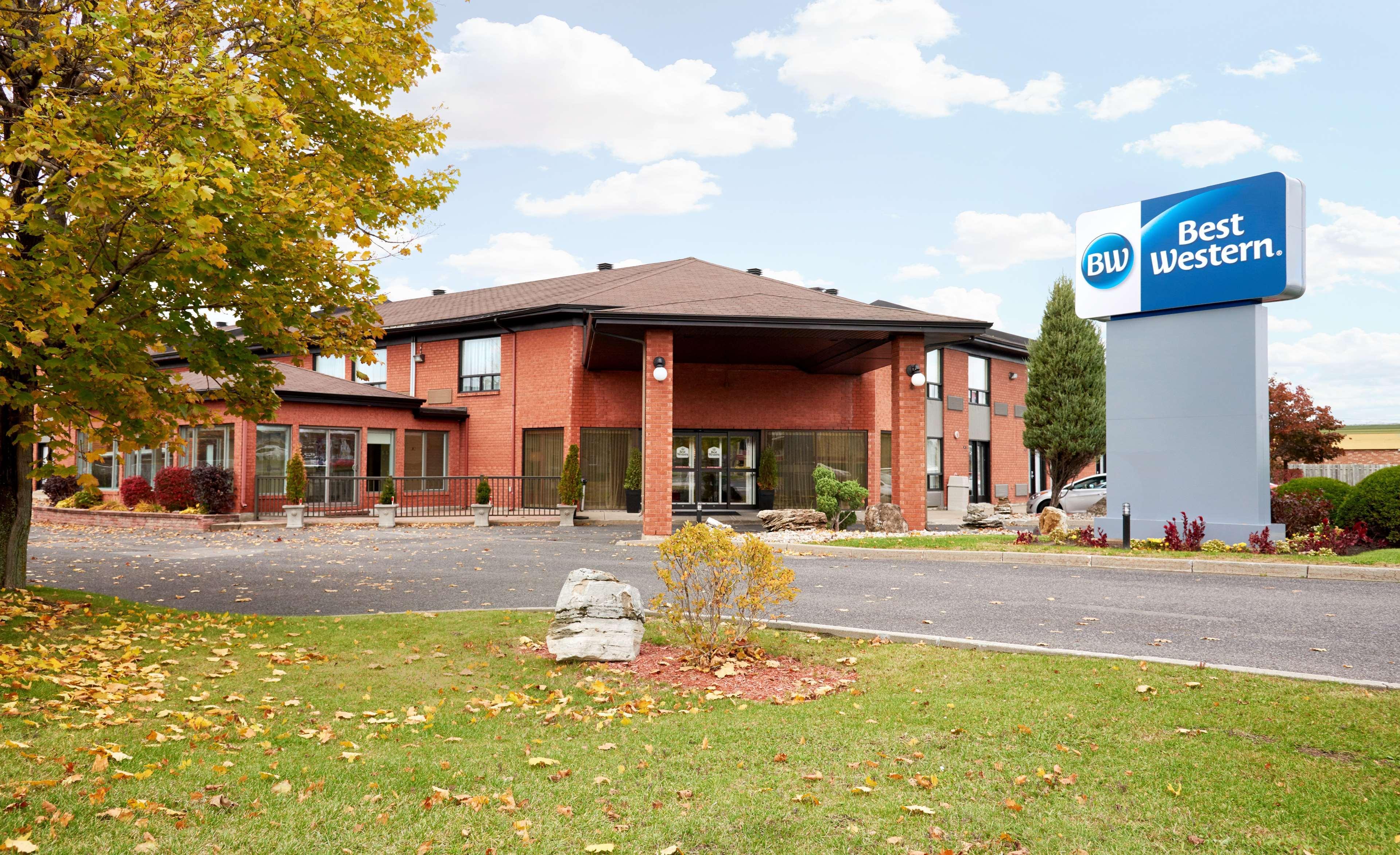 Best Western Hotel Brossard Exterior photo