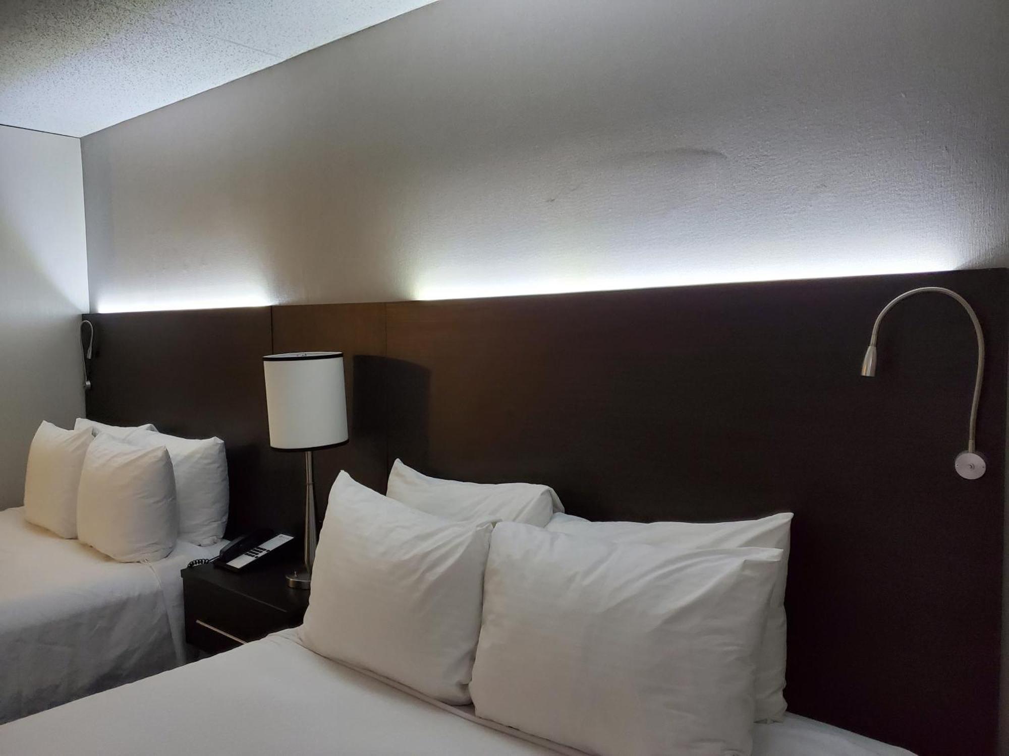 Best Western Hotel Brossard Exterior photo